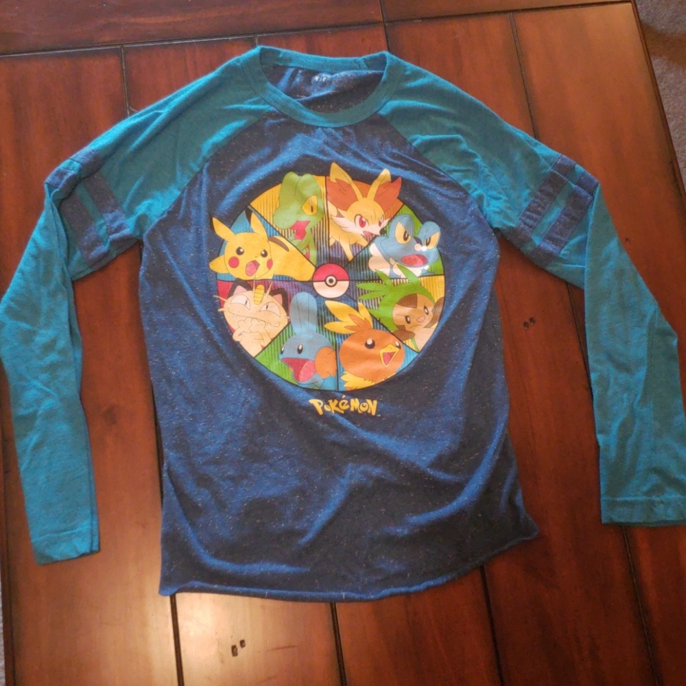 Pokemon Longsleve Shirt (Official Merch)